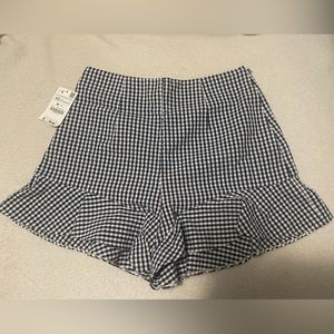 Zara ruffle gingham shorts NWT